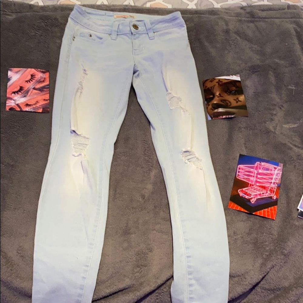 Low rise ripped jeans:)